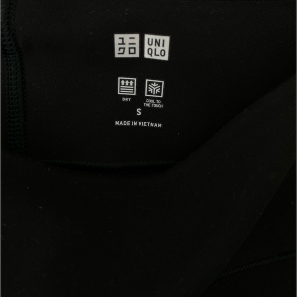 Uniqlo black high waisted leggings - Picture 2 of 2